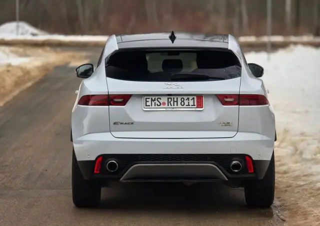 JAGUAR E-Pace P250 AWD R-Dynamic