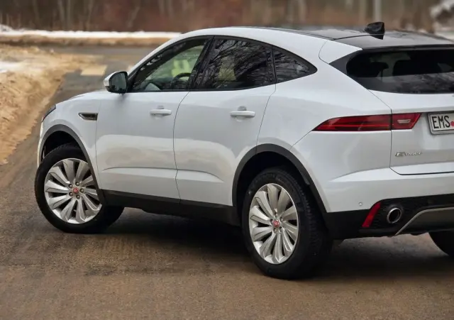 JAGUAR E-Pace P250 AWD R-Dynamic