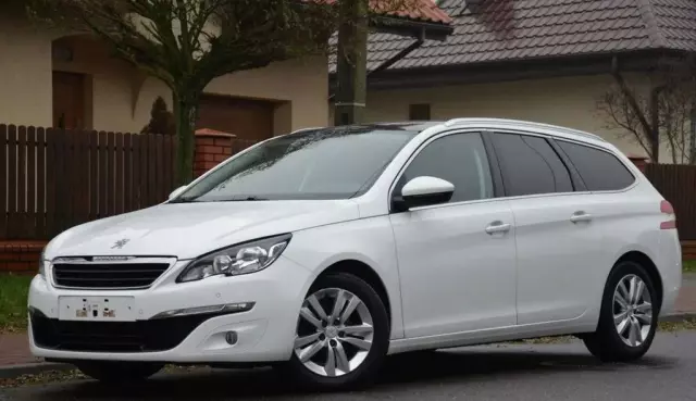 PEUGEOT 308 