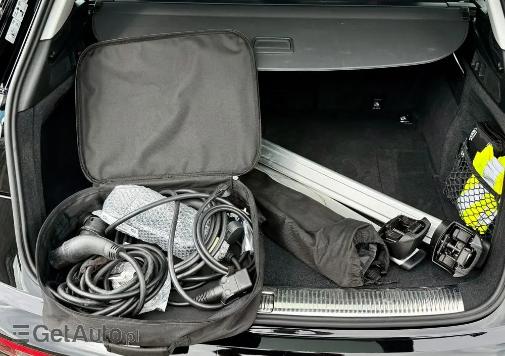 AUDI Q5 50 TFSI e Quattro S tronic sport