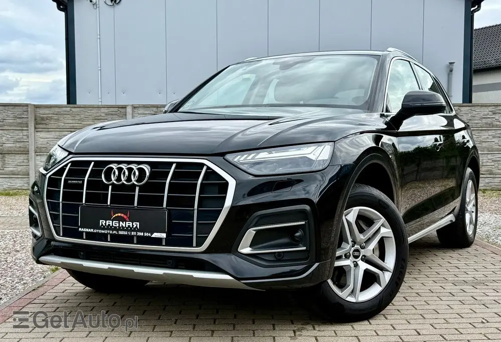 AUDI Q5 50 TFSI e Quattro S tronic sport