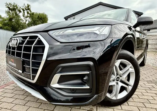 AUDI Q5 50 TFSI e Quattro S tronic sport