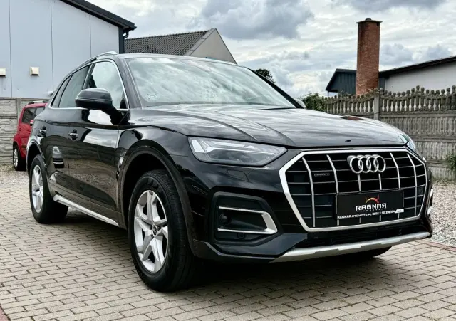 AUDI Q5 50 TFSI e Quattro S tronic sport