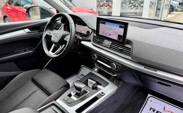 AUDI Q5 50 TFSI e Quattro S tronic sport