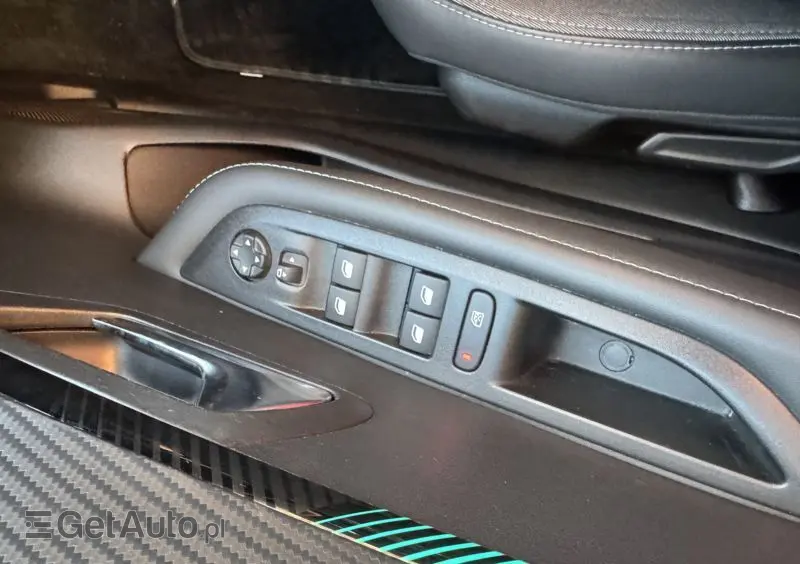 PEUGEOT 208 PureTech 100 EAT8 Allure