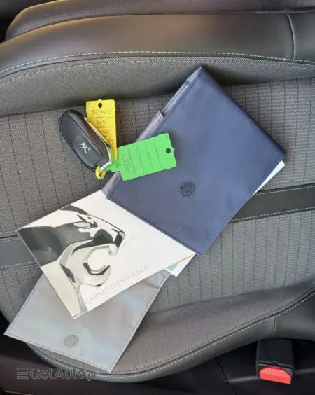 PEUGEOT 208 PureTech 100 EAT8 Allure