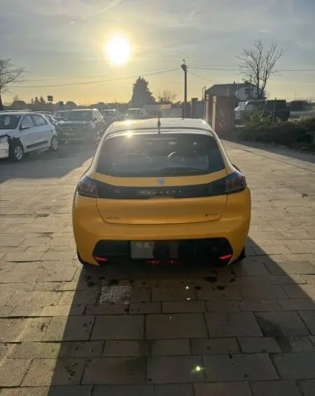 PEUGEOT 208 PureTech 100 EAT8 Allure