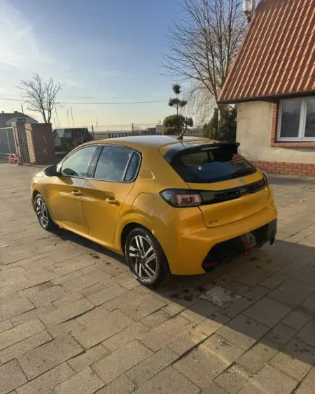 PEUGEOT 208 PureTech 100 EAT8 Allure