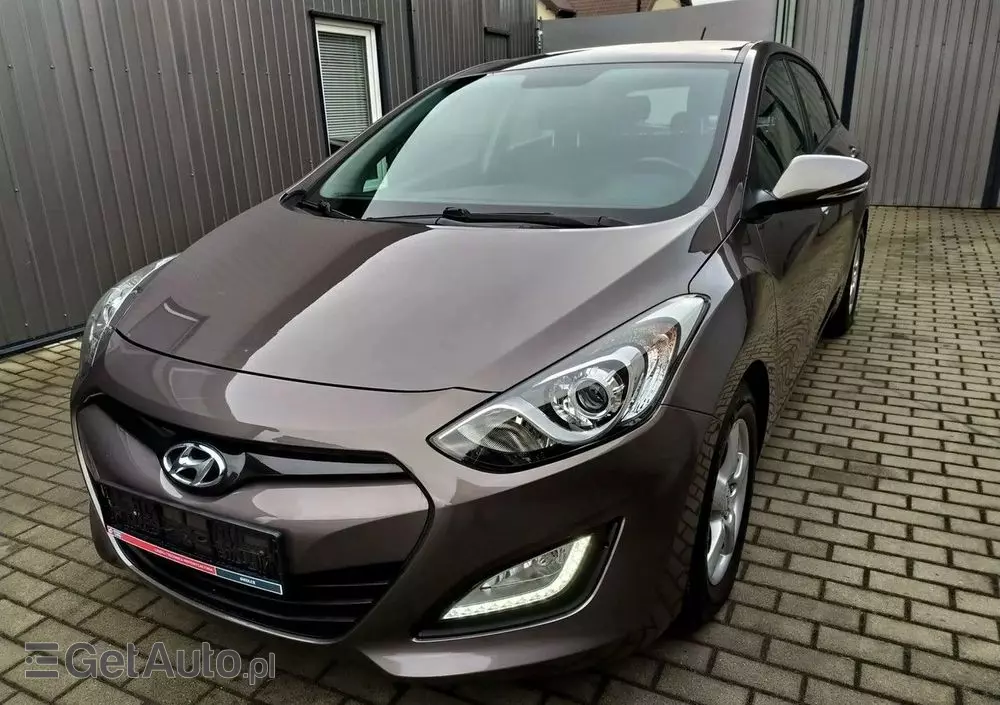 HYUNDAI I30 1.6 GDI BlueDrive Classic +