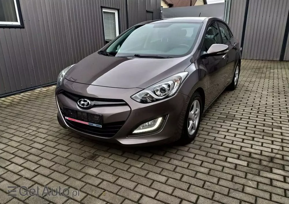 HYUNDAI I30 1.6 GDI BlueDrive Classic +