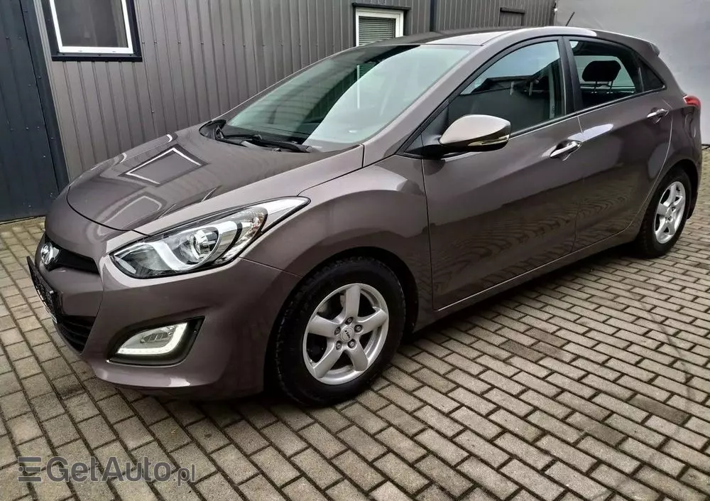 HYUNDAI I30 1.6 GDI BlueDrive Classic +