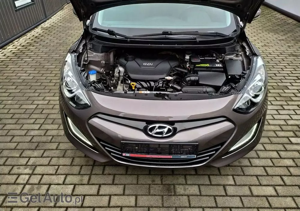 HYUNDAI I30 1.6 GDI BlueDrive Classic +