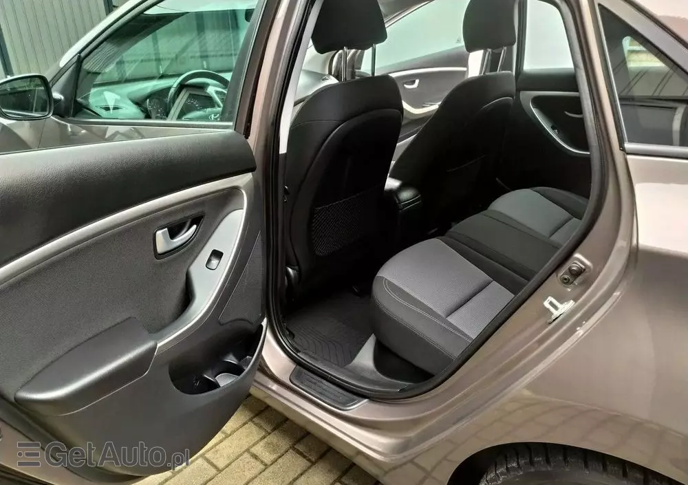 HYUNDAI I30 1.6 GDI BlueDrive Classic +