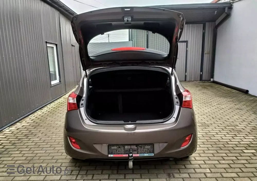 HYUNDAI I30 1.6 GDI BlueDrive Classic +