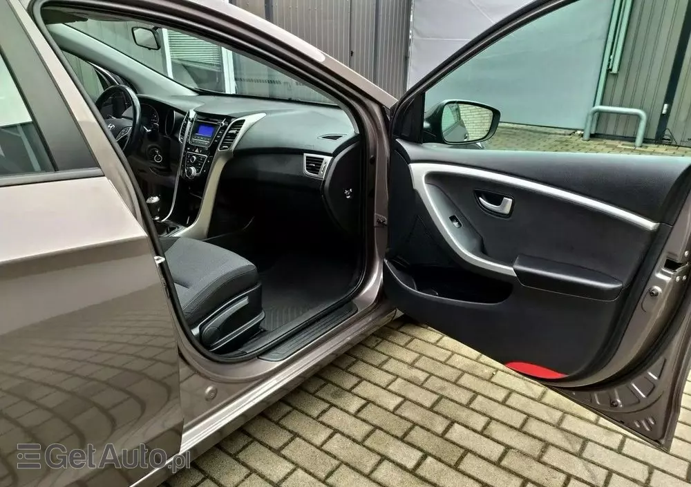 HYUNDAI I30 1.6 GDI BlueDrive Classic +