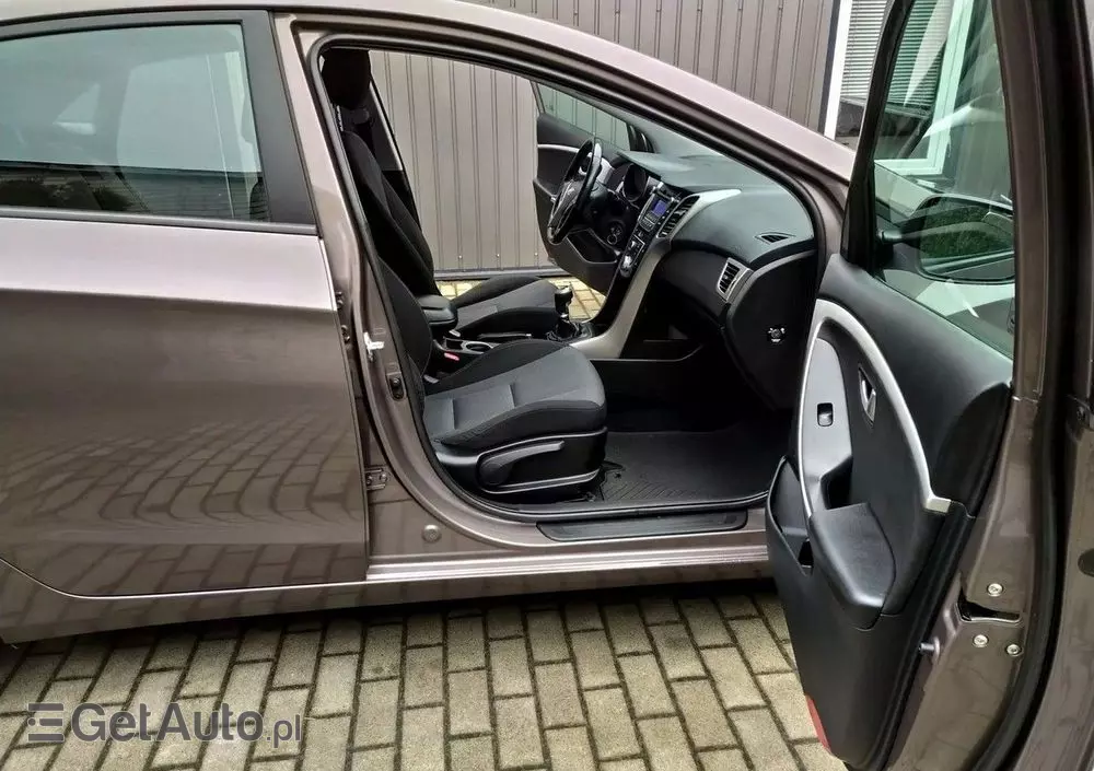 HYUNDAI I30 1.6 GDI BlueDrive Classic +