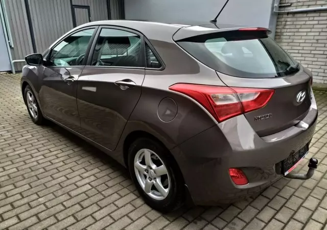 HYUNDAI I30 1.6 GDI BlueDrive Classic +