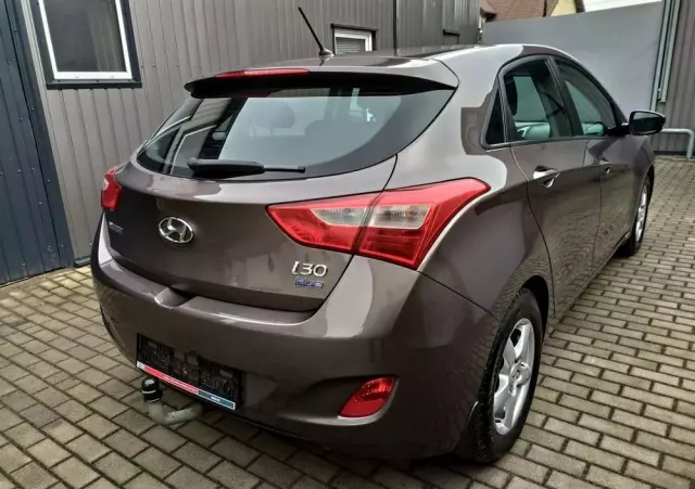 HYUNDAI I30 1.6 GDI BlueDrive Classic +