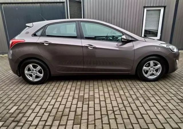 HYUNDAI I30 1.6 GDI BlueDrive Classic +