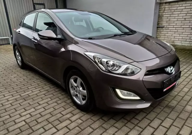 HYUNDAI I30 1.6 GDI BlueDrive Classic +
