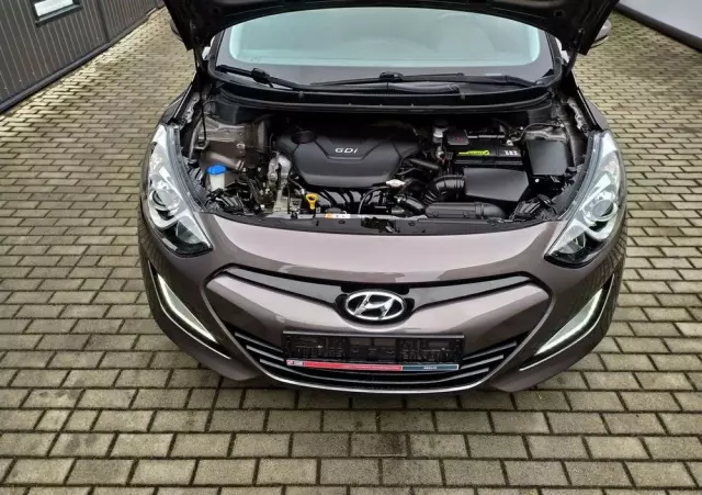 HYUNDAI I30 1.6 GDI BlueDrive Classic +