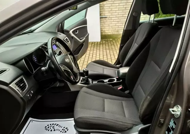 HYUNDAI I30 1.6 GDI BlueDrive Classic +