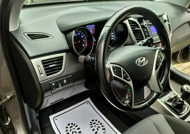 HYUNDAI I30 1.6 GDI BlueDrive Classic +