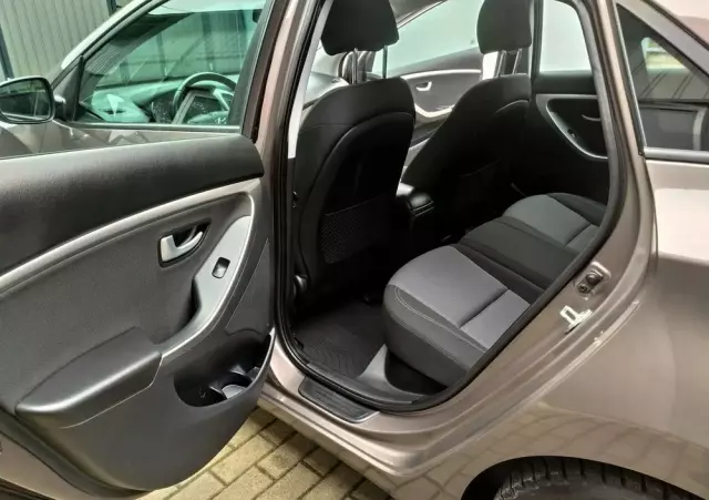 HYUNDAI I30 1.6 GDI BlueDrive Classic +