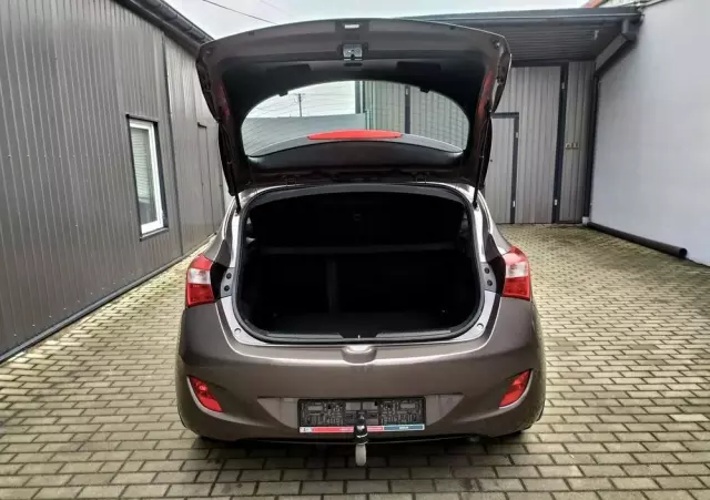 HYUNDAI I30 1.6 GDI BlueDrive Classic +