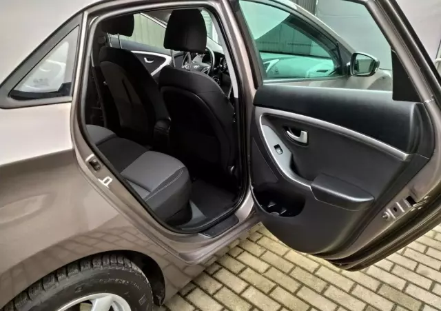 HYUNDAI I30 1.6 GDI BlueDrive Classic +