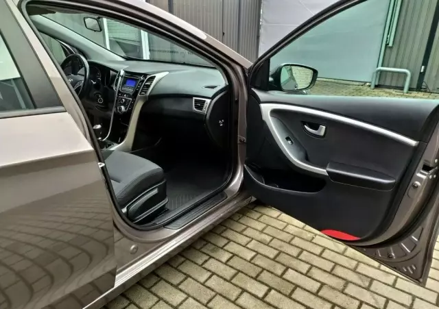 HYUNDAI I30 1.6 GDI BlueDrive Classic +