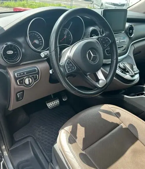 MERCEDES-BENZ Klasa V 