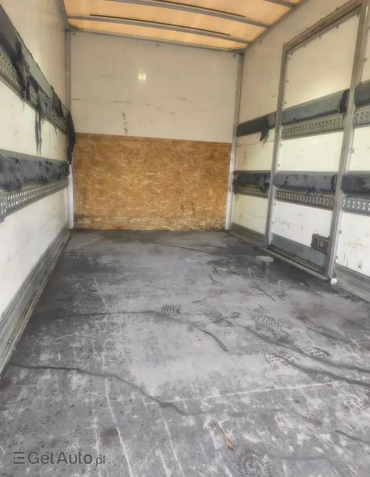 IVECO DAILY 35C14 2.3 HPI KONTENER 8 PALET WINDA KLIMA 