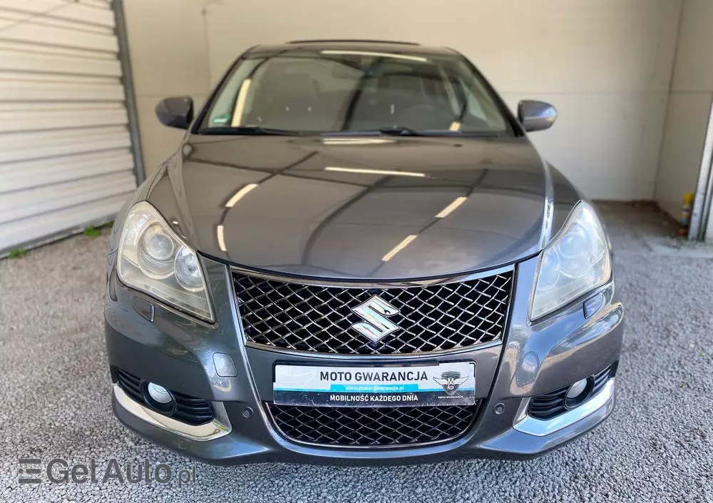 SUZUKI Kizashi 2.4 Sport 4WD CVT