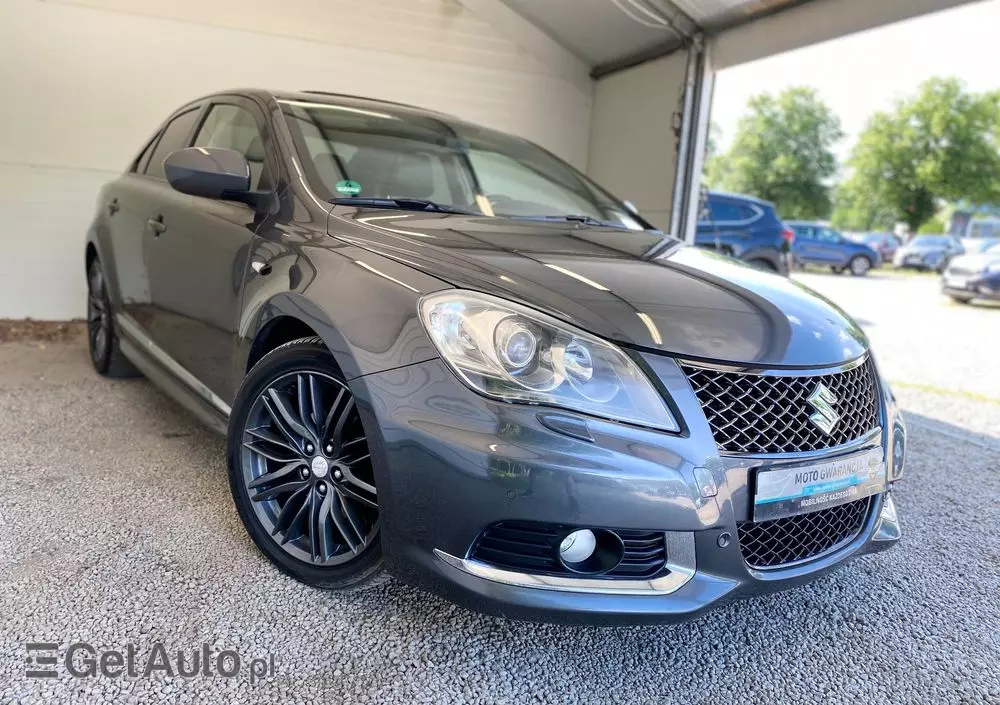 SUZUKI Kizashi 2.4 Sport 4WD CVT