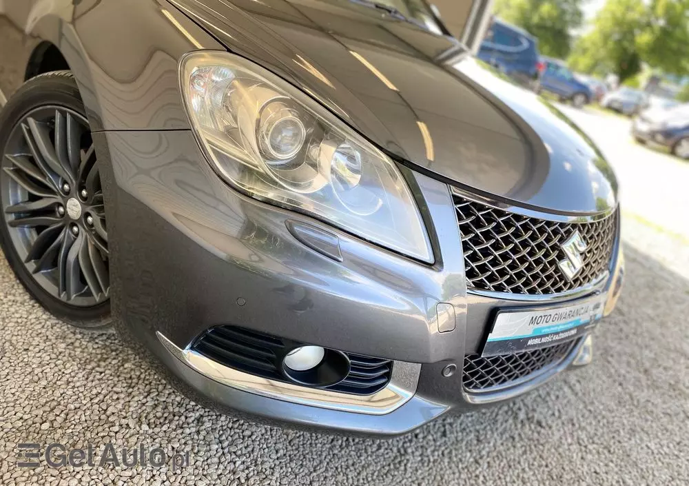SUZUKI Kizashi 2.4 Sport 4WD CVT