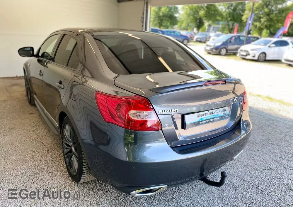 SUZUKI Kizashi 2.4 Sport 4WD CVT
