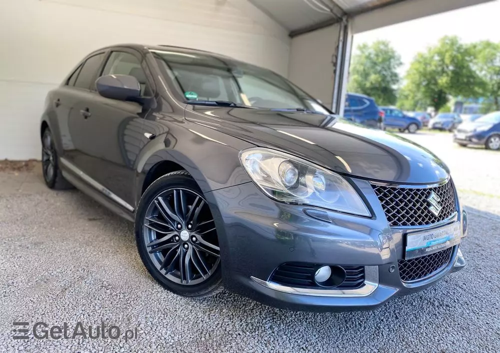 SUZUKI Kizashi 2.4 Sport 4WD CVT