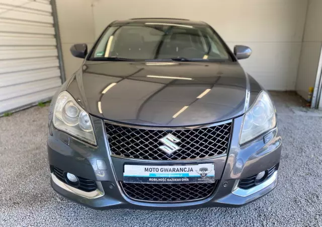 SUZUKI Kizashi 2.4 Sport 4WD CVT