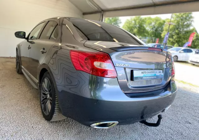 SUZUKI Kizashi 2.4 Sport 4WD CVT