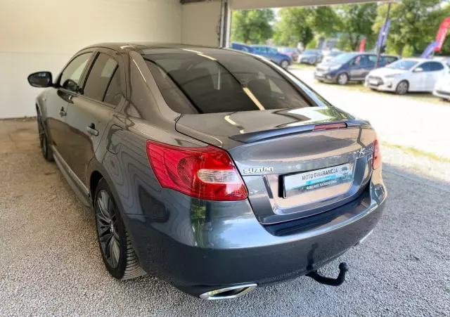SUZUKI Kizashi 2.4 Sport 4WD CVT
