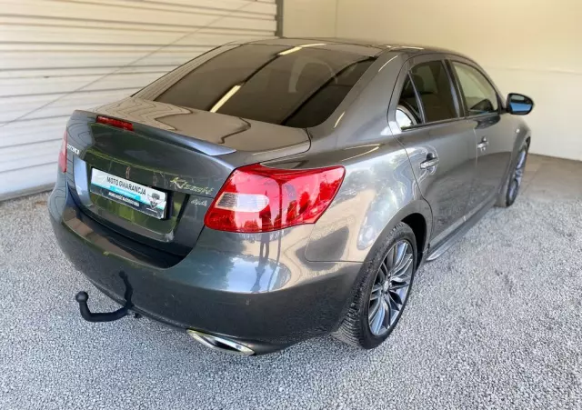 SUZUKI Kizashi 2.4 Sport 4WD CVT