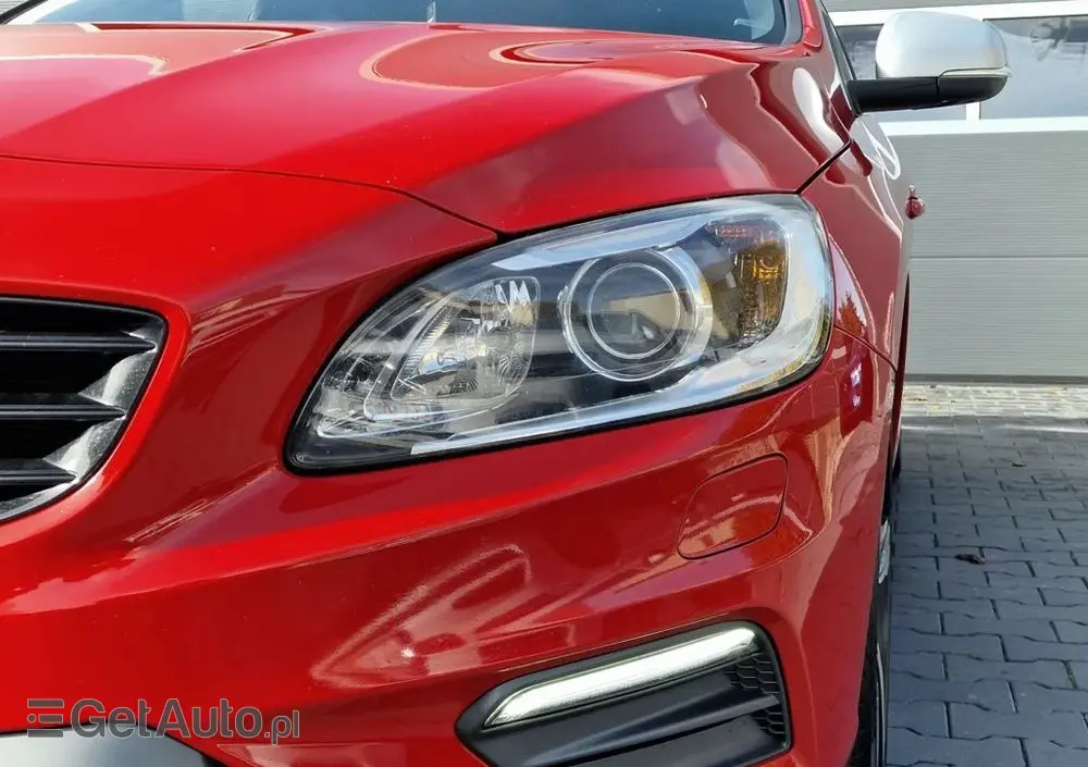 VOLVO V60 D4 RDesign