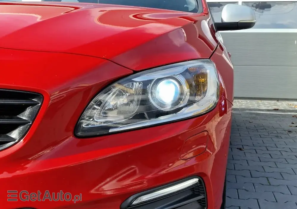 VOLVO V60 D4 RDesign