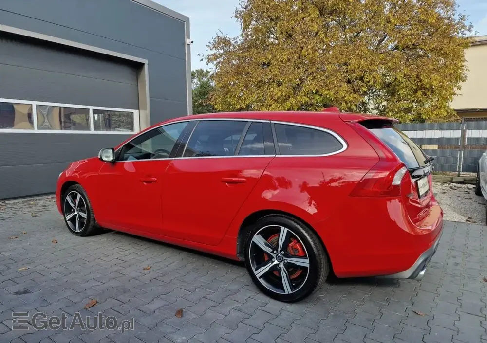 VOLVO V60 D4 RDesign