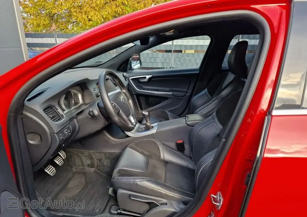 VOLVO V60 D4 RDesign