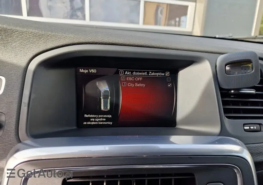 VOLVO V60 D4 RDesign