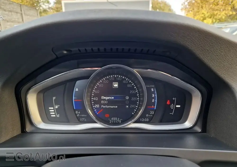 VOLVO V60 D4 RDesign