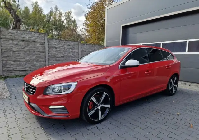 VOLVO V60 D4 RDesign