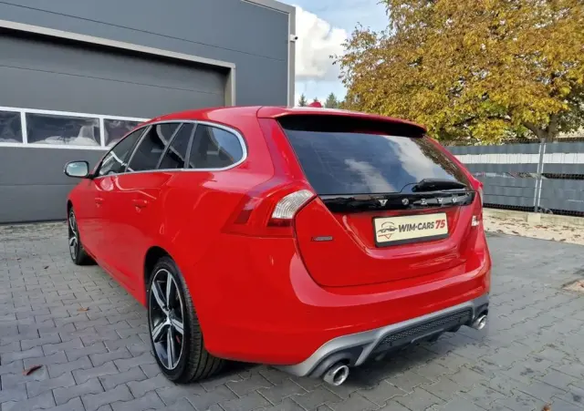 VOLVO V60 D4 RDesign